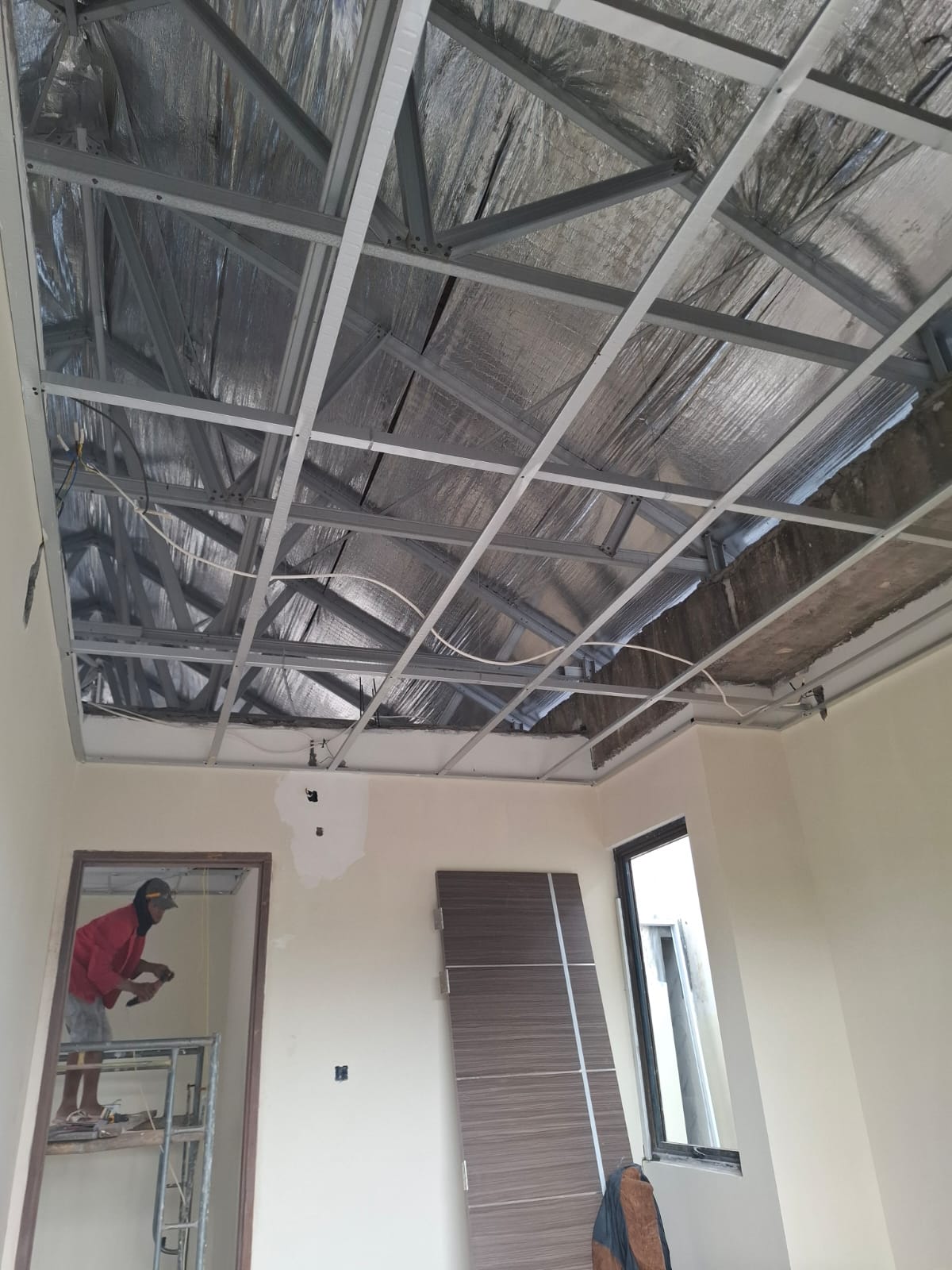 Renovasi kantor Makassar