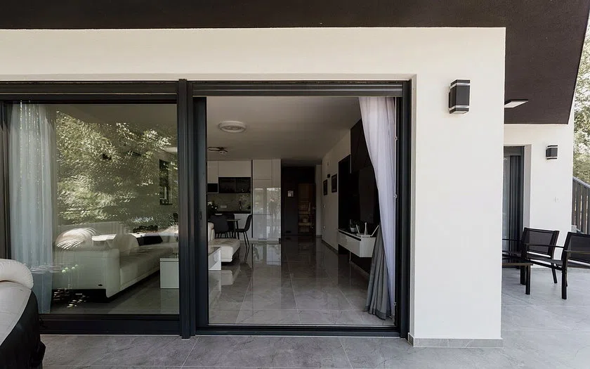Konsep keseluruhan jendela kendari