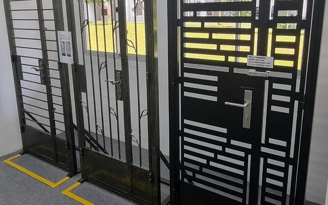 Ukuran frame serta kekakuan untuk pagar kawat
