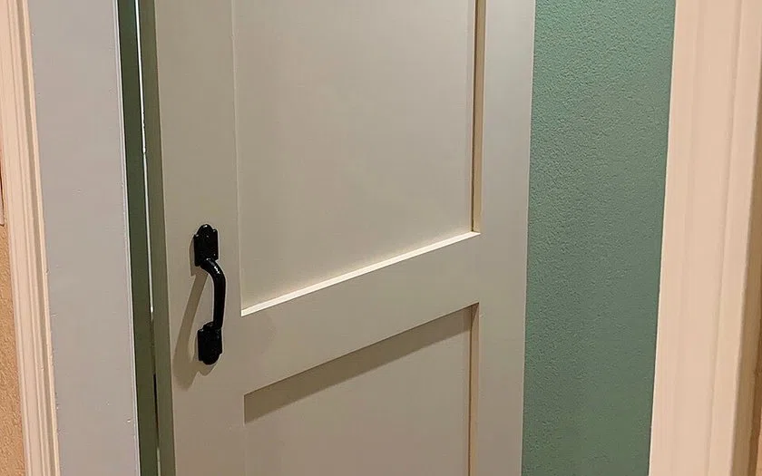 Konsep keseluruhan pintu panel veneer
