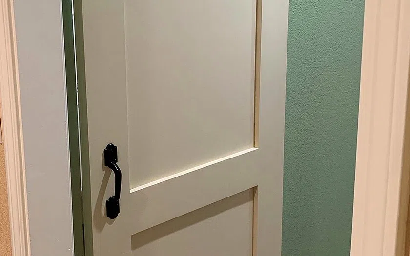 Visual realistis pintu besi swing: fungsi, spesifikasi dan kondisi existing