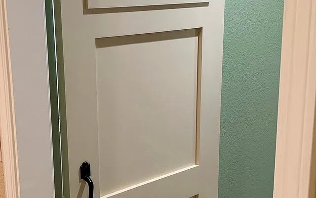 Rasa sebuah pintu ditentukan oleh gerak dan hardware — Door Closer: Fungsi dan Pemilihan